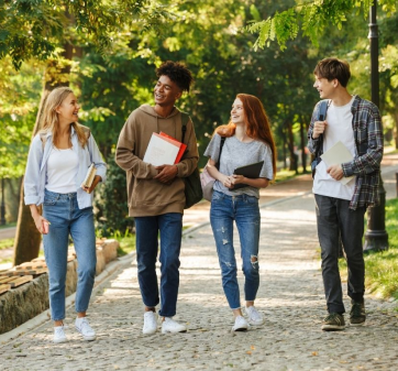 Scopri i vantaggi di prendere un secondo diploma. Mater Academy ti spiega perchè dovresti ottenere un doppio diploma americano. 4 Perchè Prendere un Secondo Diploma? 4