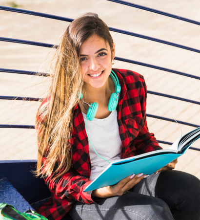 Vuoi valutare il tuo livello di inglese? Fallo con Programma Doppio Diploma di Mater Academy! Autovalutazione del livello di inglese. 4 Autovalutazione Livello Inglese - 4