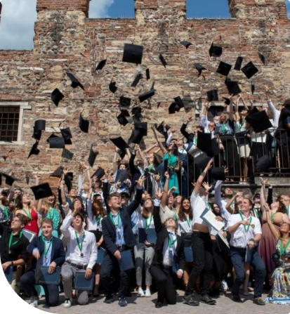 Hai sempre sognato di partecipare ad una graduation cerimony? Con Programma Doppio Diploma puoi! Scopri come. – 3 Graduation Ceremony - Doppio Diploma - 3