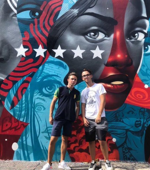 Sogni di studiare all’estero ma non sei pronto per partire per l’anno? Il diploma americano è online con Programma Doppio Diploma. – 3 Studiare all'Estero: Superiori in America - 3